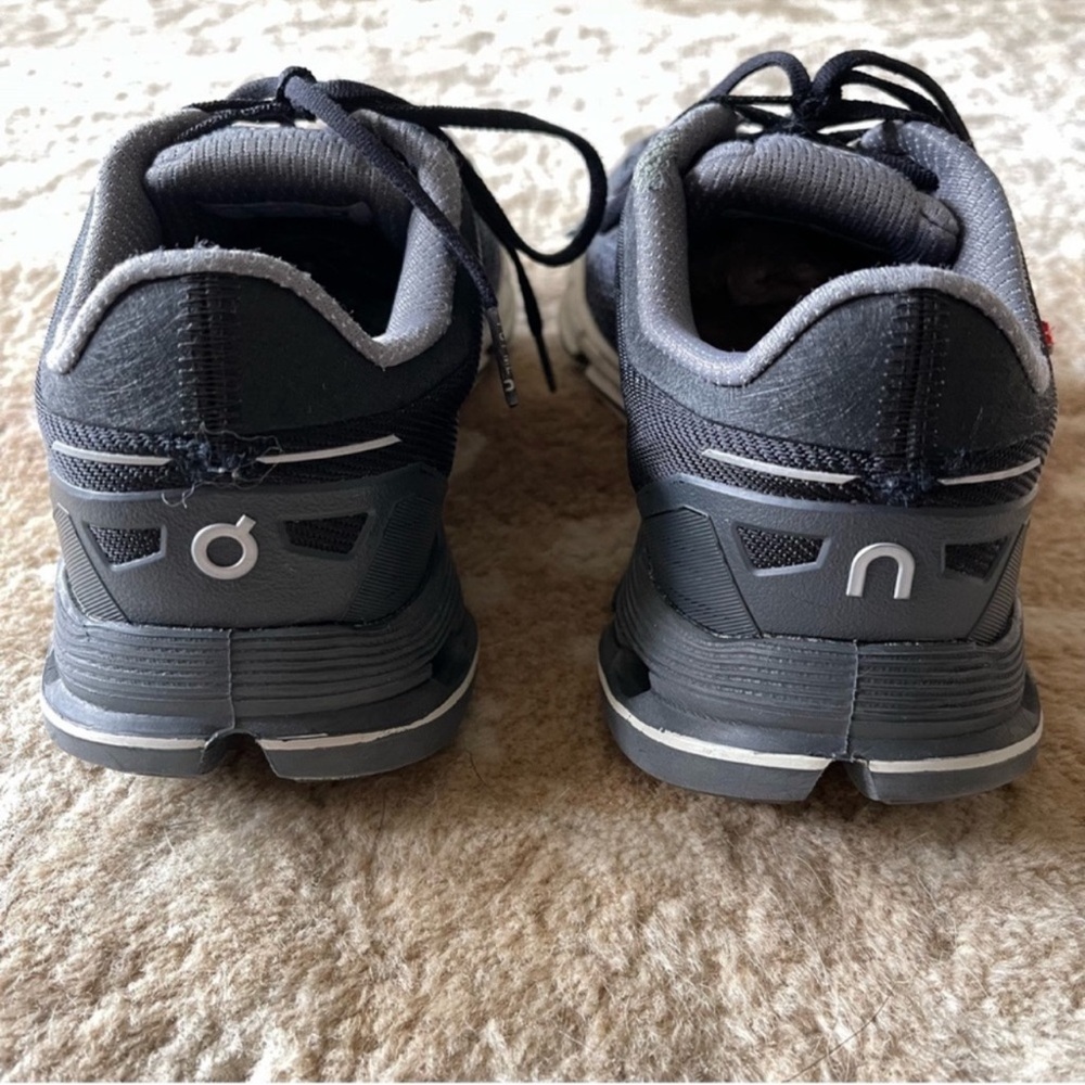On Cloudflyer Road-Running Shoes Sneakers Black/ White Size 9 - Picture 7 of 15